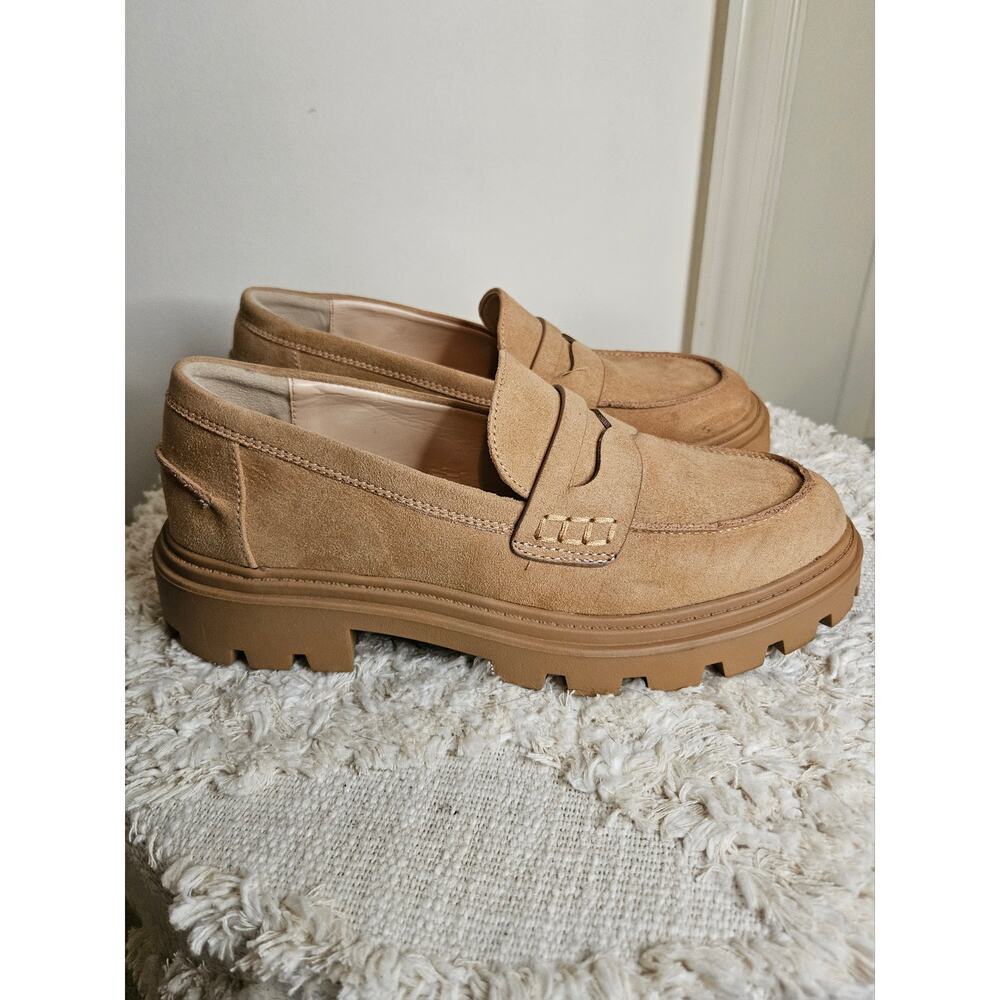 JustFab Faux Suede Colette Loafers Size 8
